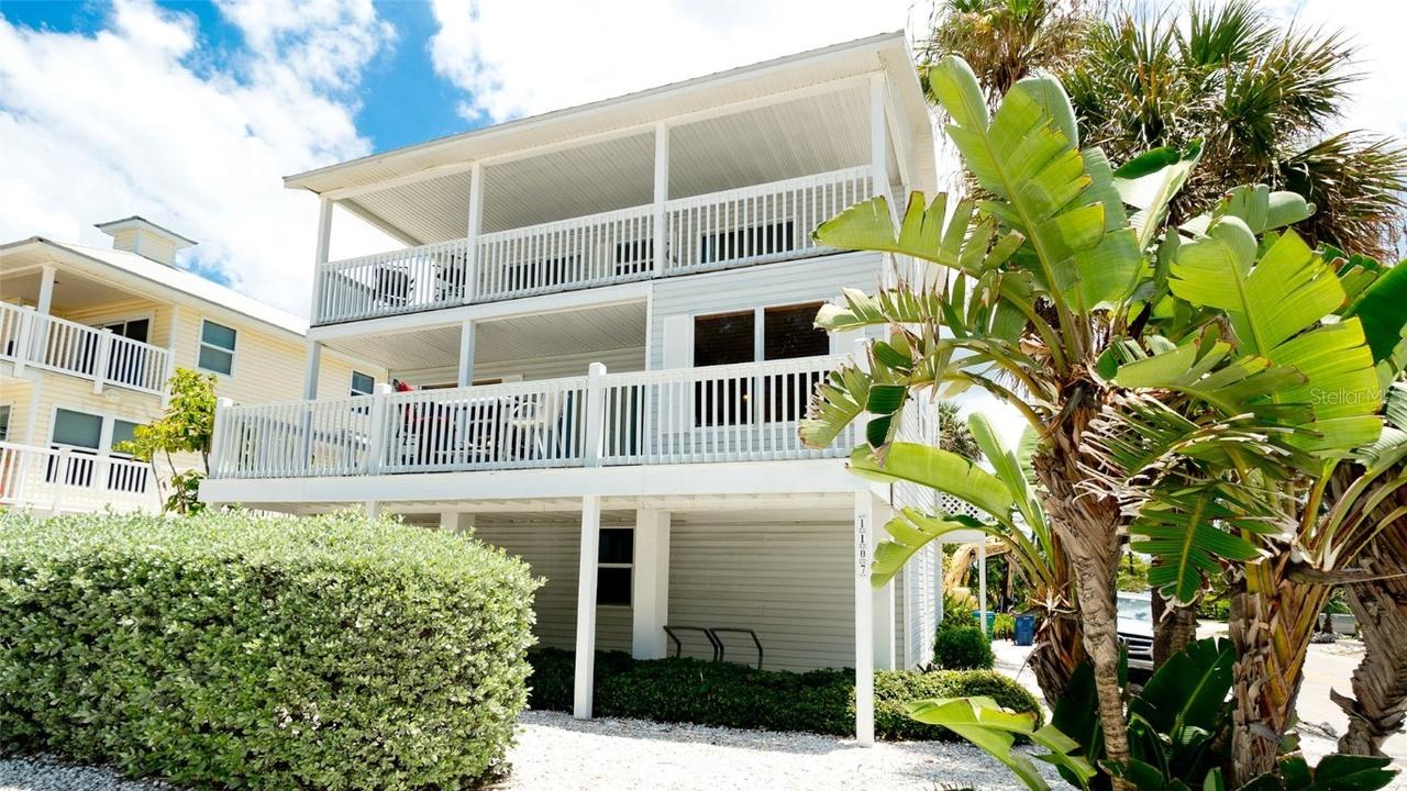 1107 Gulf Dr., Bradenton Beach, FL 34217