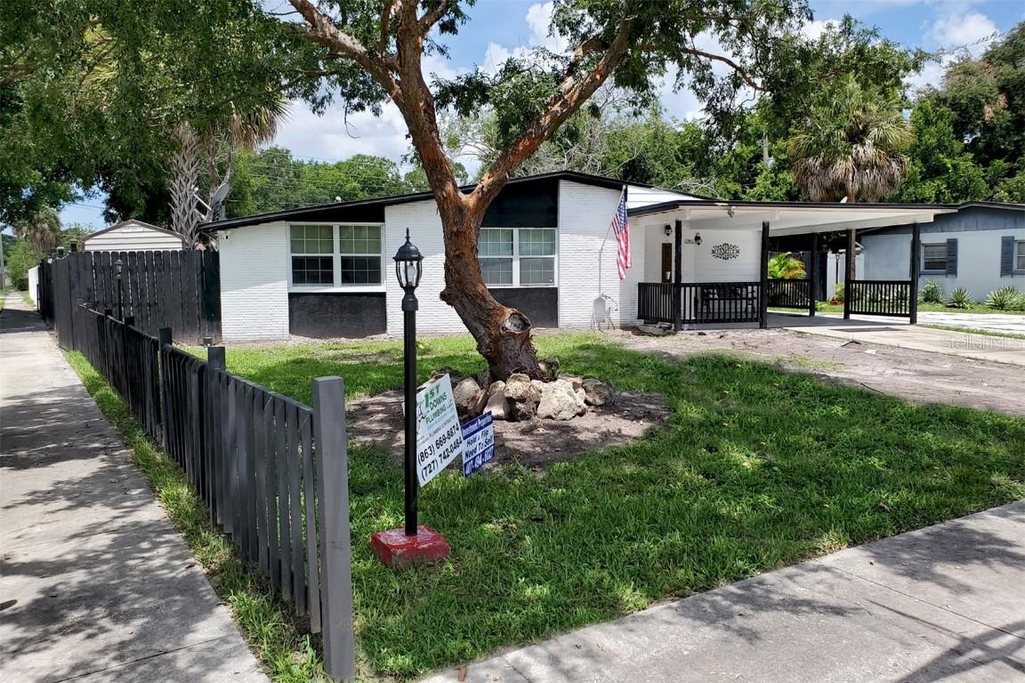 6004 Murray Hill Dr., Tampa, FL 33615