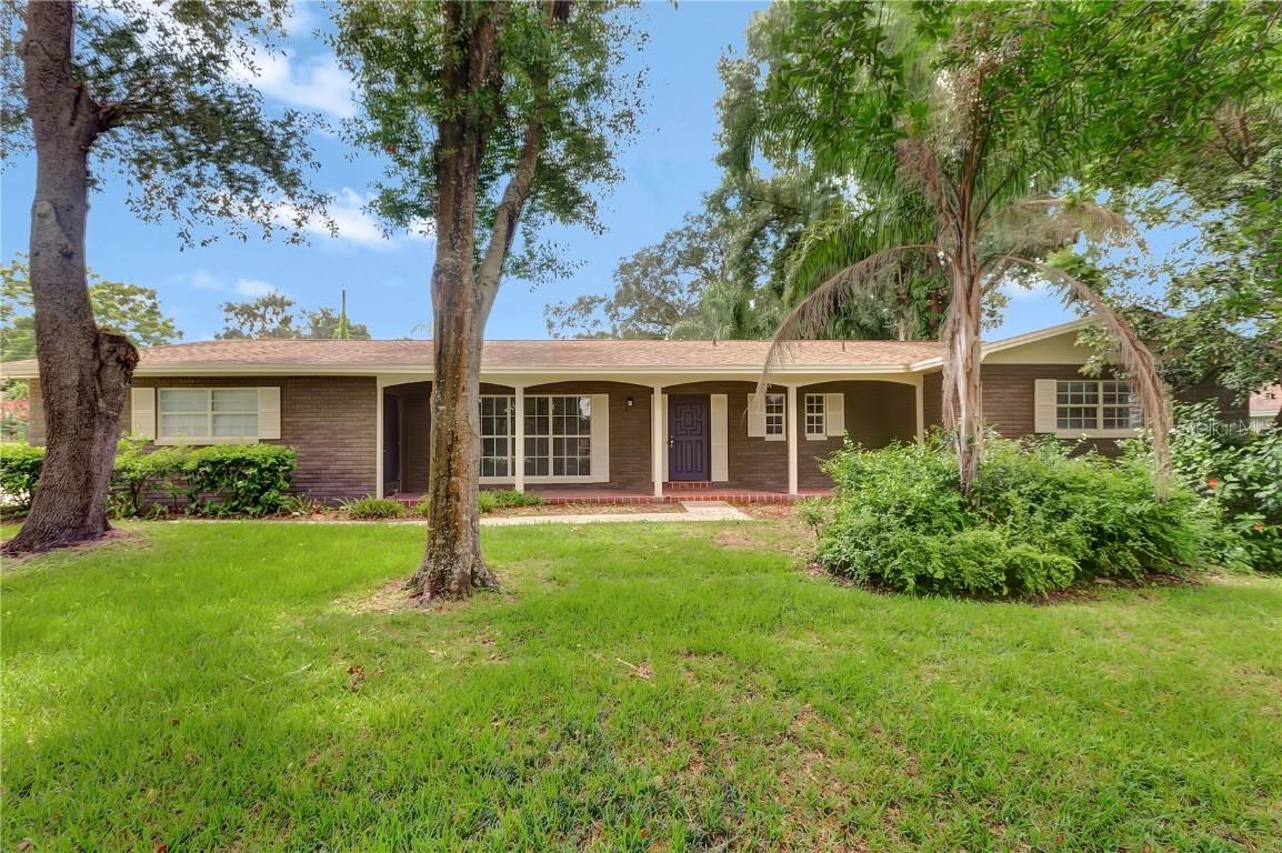 1321 Robinhood Ln., Lakeland, FL 33813