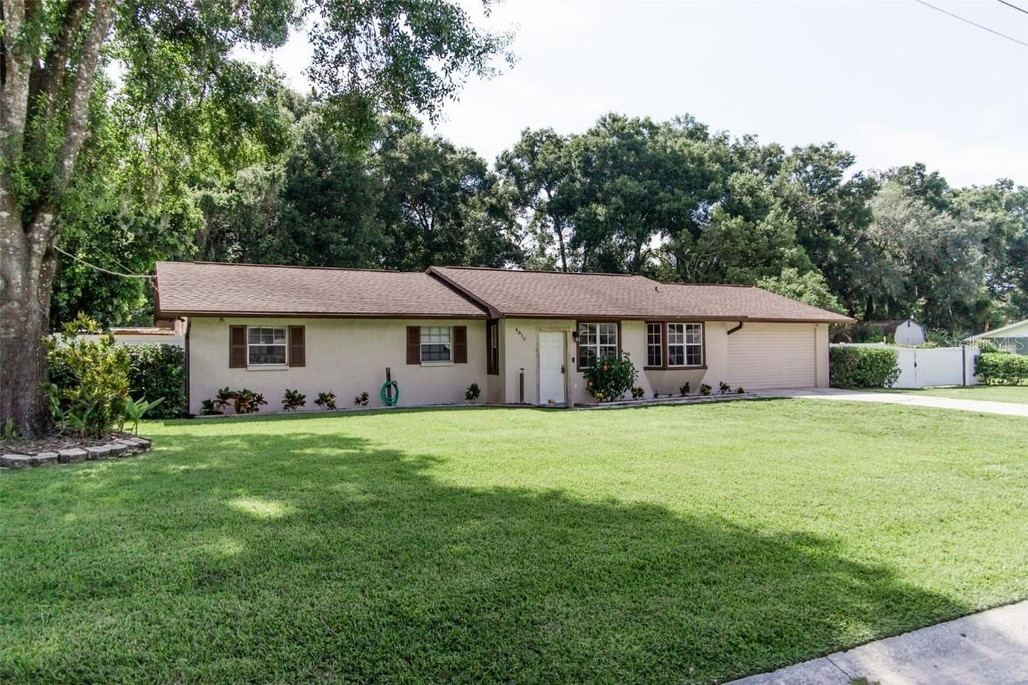 4810 Lynn Oaks Cir., Dover, FL 33527