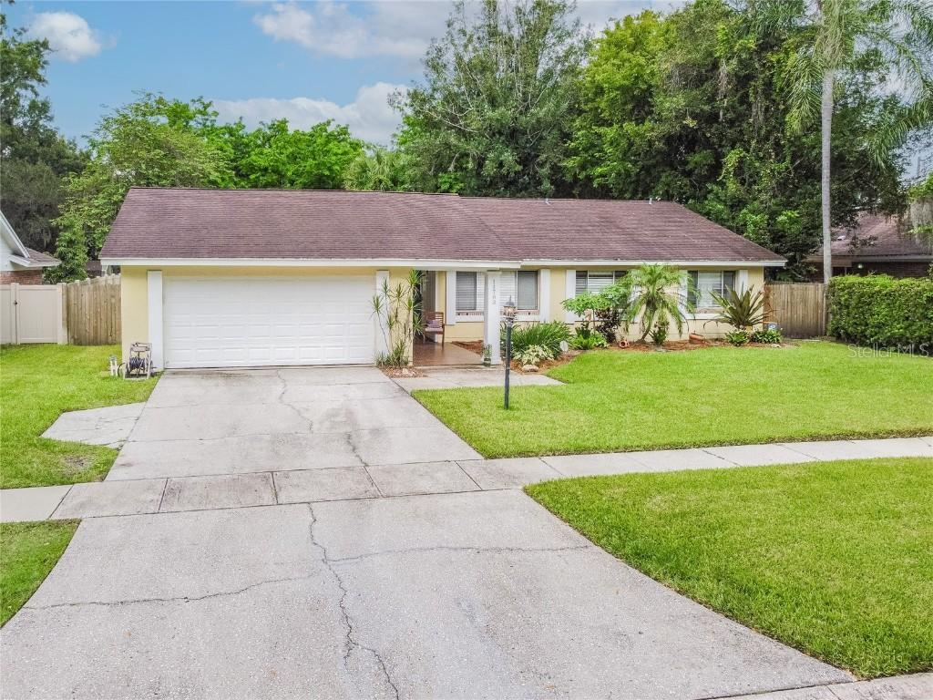 11703 Phoenix Cir., Tampa, FL 33618
