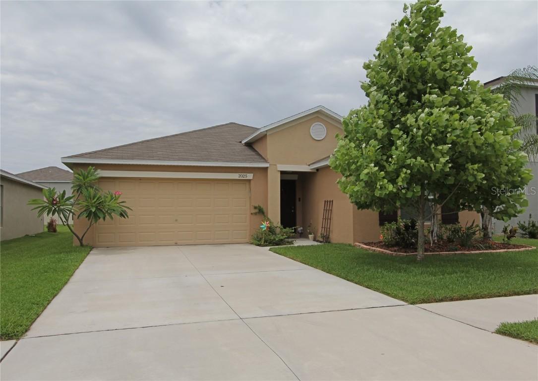2025 Broad Winged Hawk Dr., Ruskin, FL 33570
