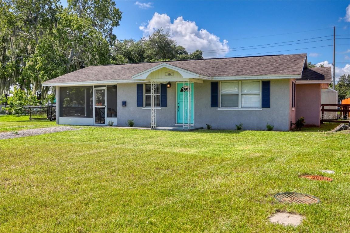 304 4th Ave., Ruskin, FL 33570