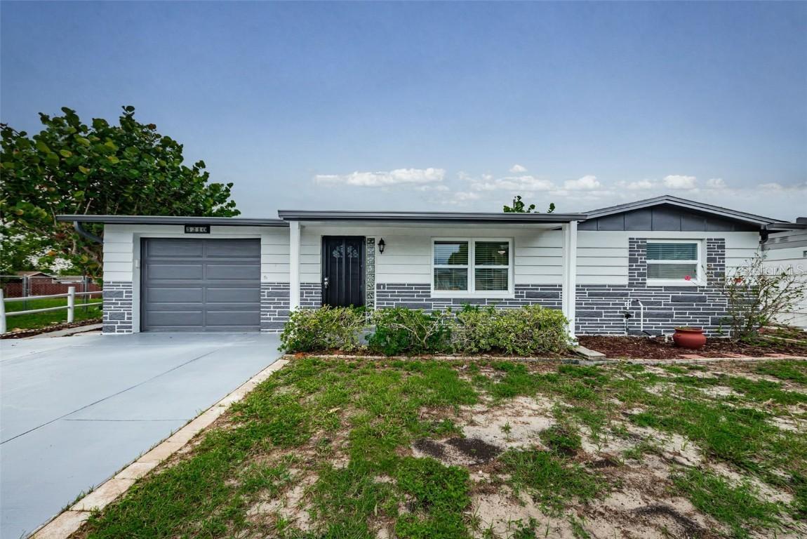 5210 Victoria Ln., Holiday, FL 34690
