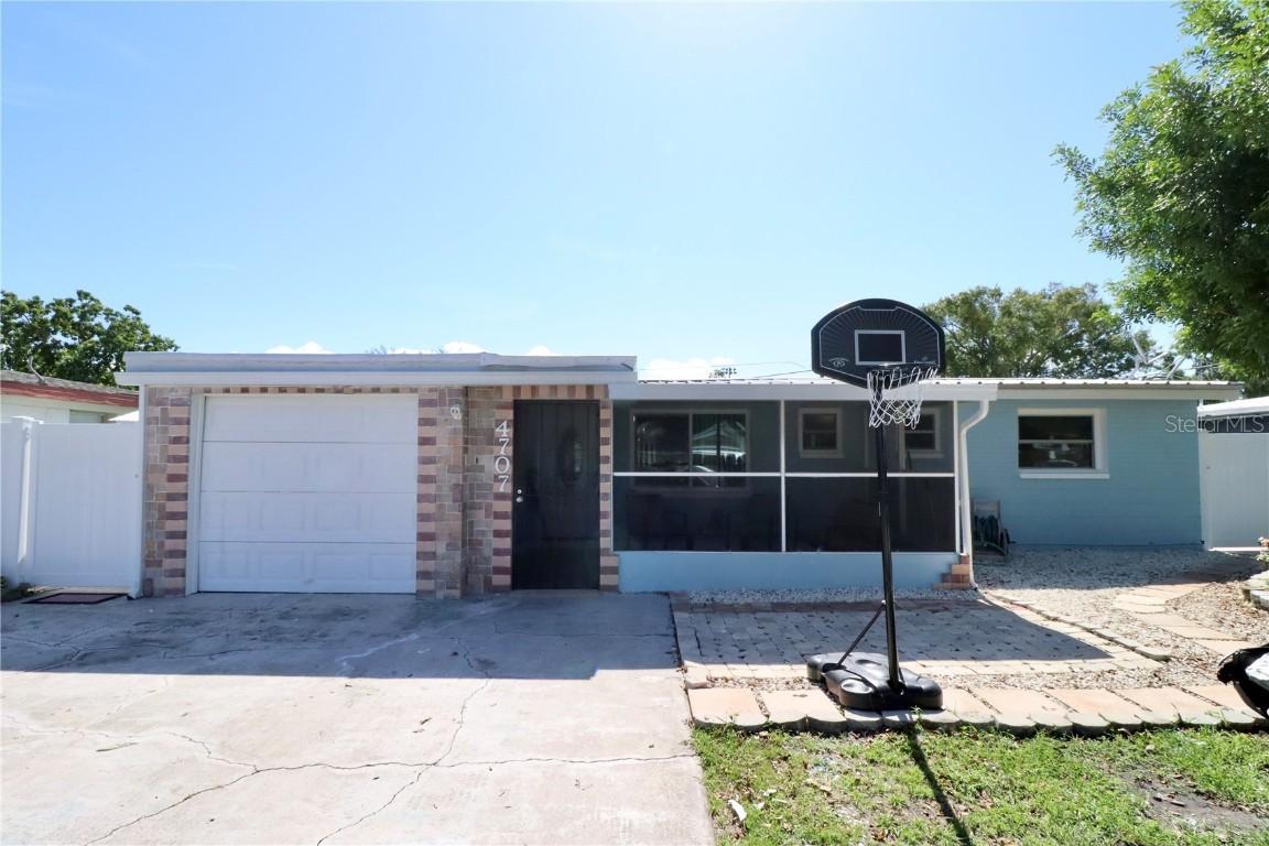 4707 Carlyle Rd., Tampa, FL 33615