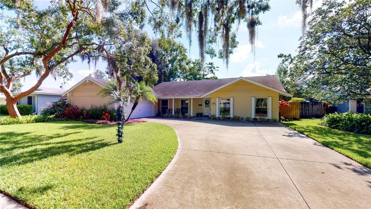 10609 Orange Grove Dr., Tampa, FL 33618