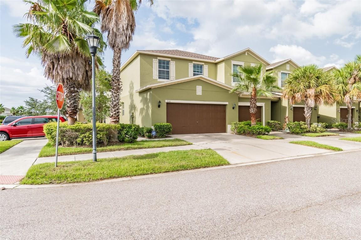 2006 Hawks View Dr., Ruskin, FL 33570