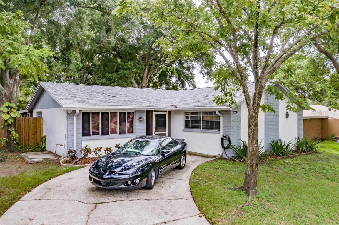 1403 Vinemont Dr., Brandon, FL 33510