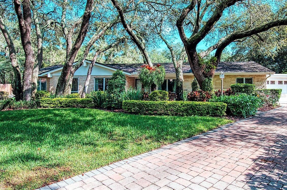 10507 Orange Grove Ct., Tampa, FL 33618