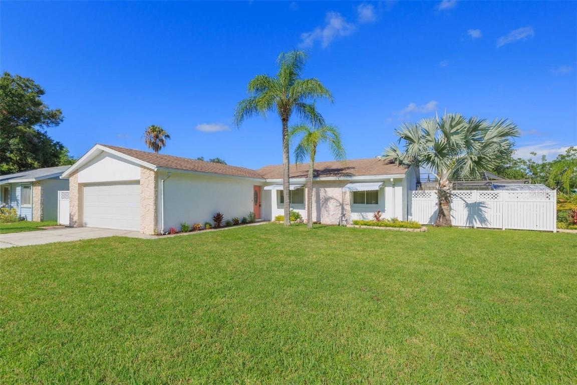 9188 107th Ave., Seminole, FL 33777