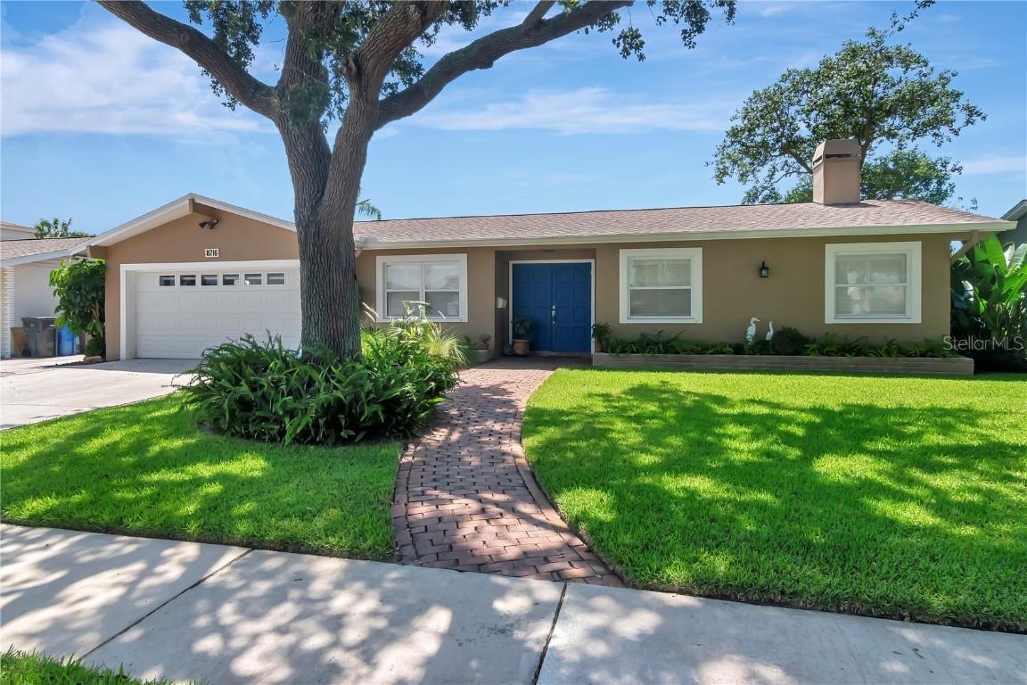 8716 Cobblestone Dr., Tampa, FL 33615