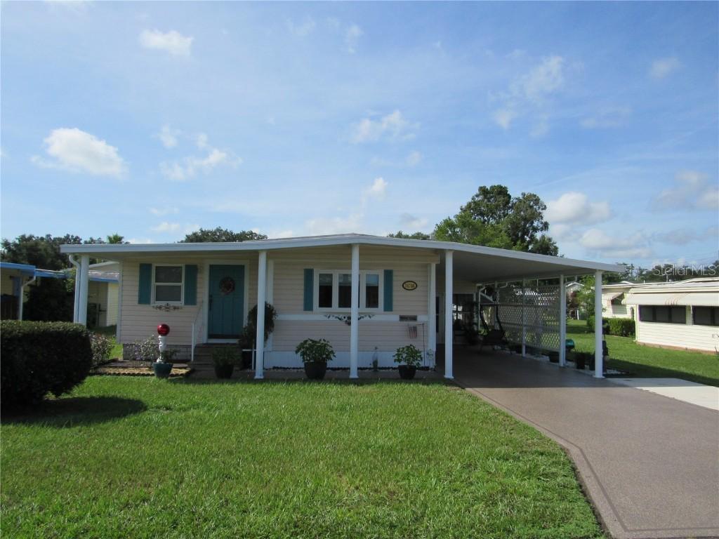 36746 Grace Ave., Zephyrhills, FL 33542