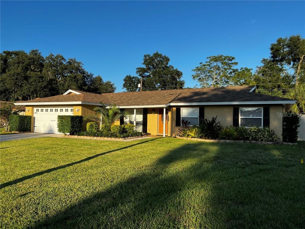 911 Mcintosh Cir., Brandon, FL 33510