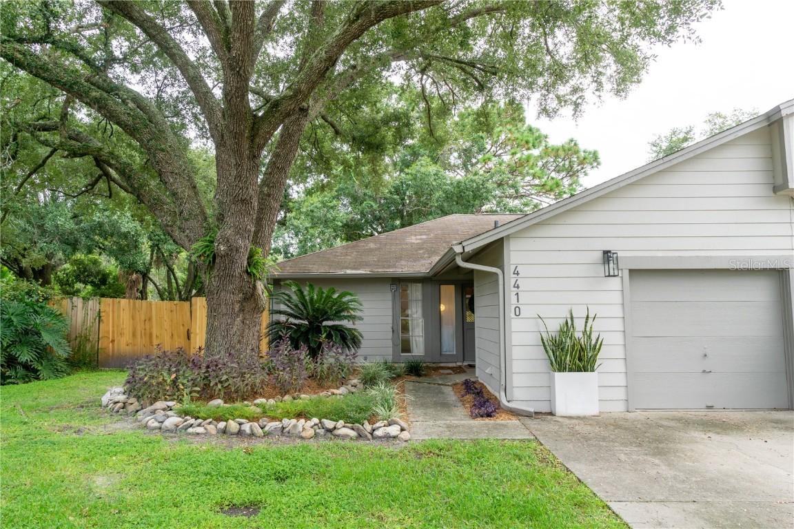 4410 Rockcrest Cir., Tampa, FL 33624