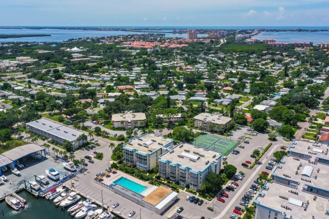 4908 38th Way #104, St Petersburg, FL 33711