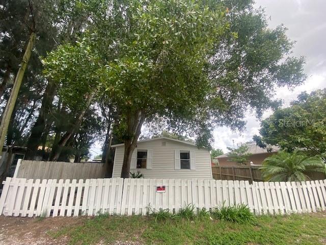 12485 Land St., Largo, FL 33773