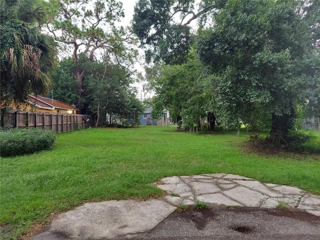 2009 Davis St., Tampa, FL 33605