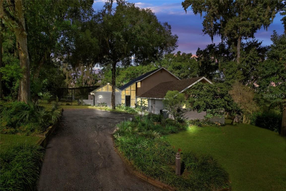 250 Sunset Dr., Brooksville, FL 34601