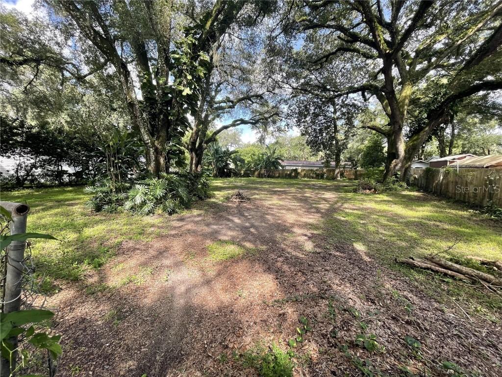 18414 Lawrence Rd., Dade City, FL 33523