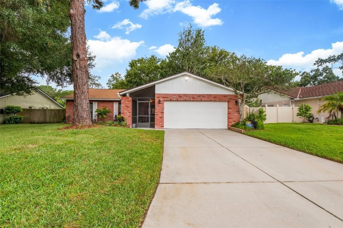 11416 Country Oaks Dr., Tampa, FL 33618