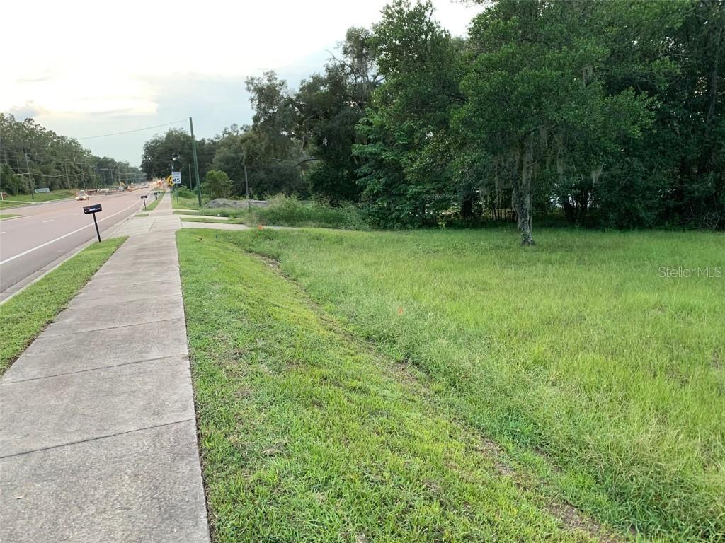 36903 Clinton Ave., Dade City, FL 33525