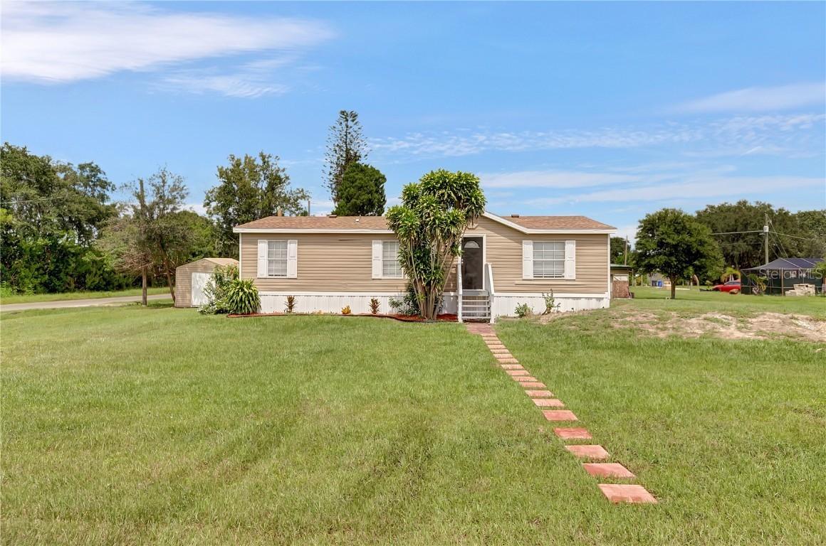 3704 Pickford Ave., Ruskin, FL 33570