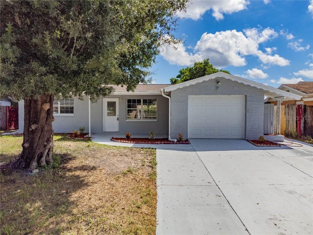 1350 Brixton Ln., Holiday, FL 34691