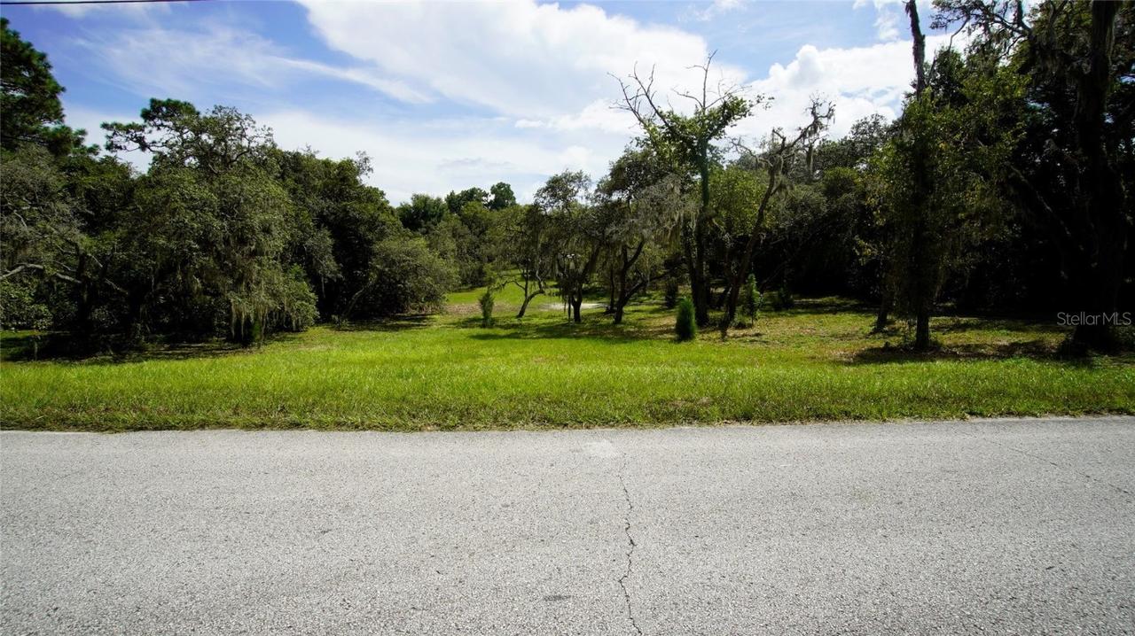 10722 Woodland Dr., Hudson, FL 34669