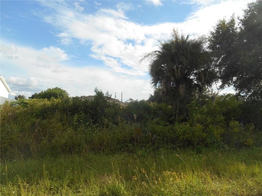 2607 58th St., Lehigh Acres, FL 33971