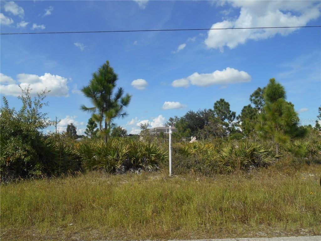 3710 13th St. #11, Lehigh Acres, FL 33971