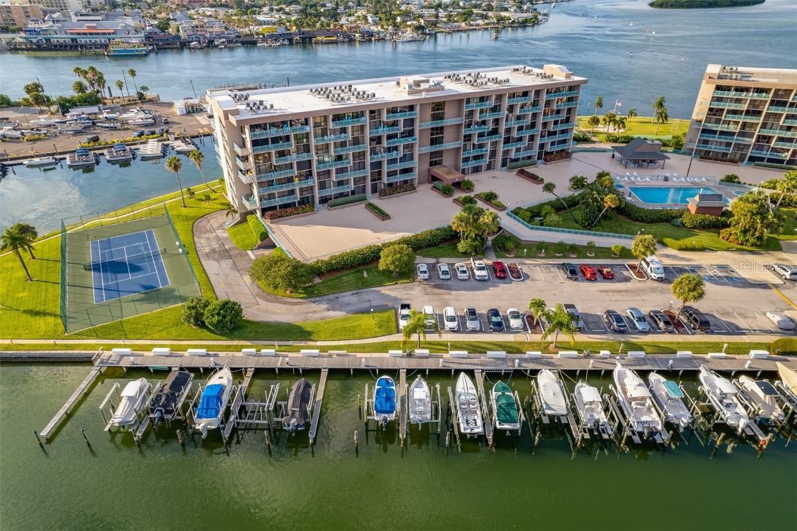 1 Key Capri #302W, Treasure Island, FL 33706