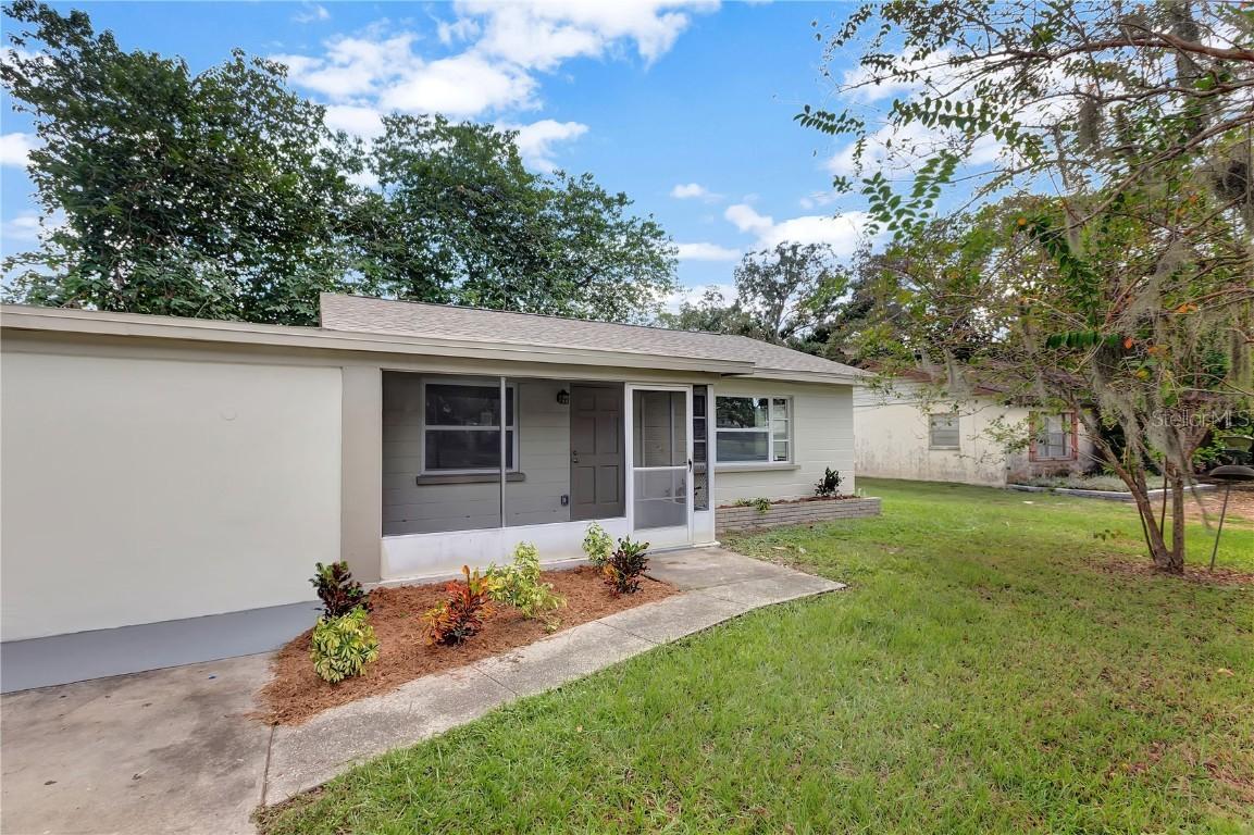 1711 Main St., Valrico, FL 33594