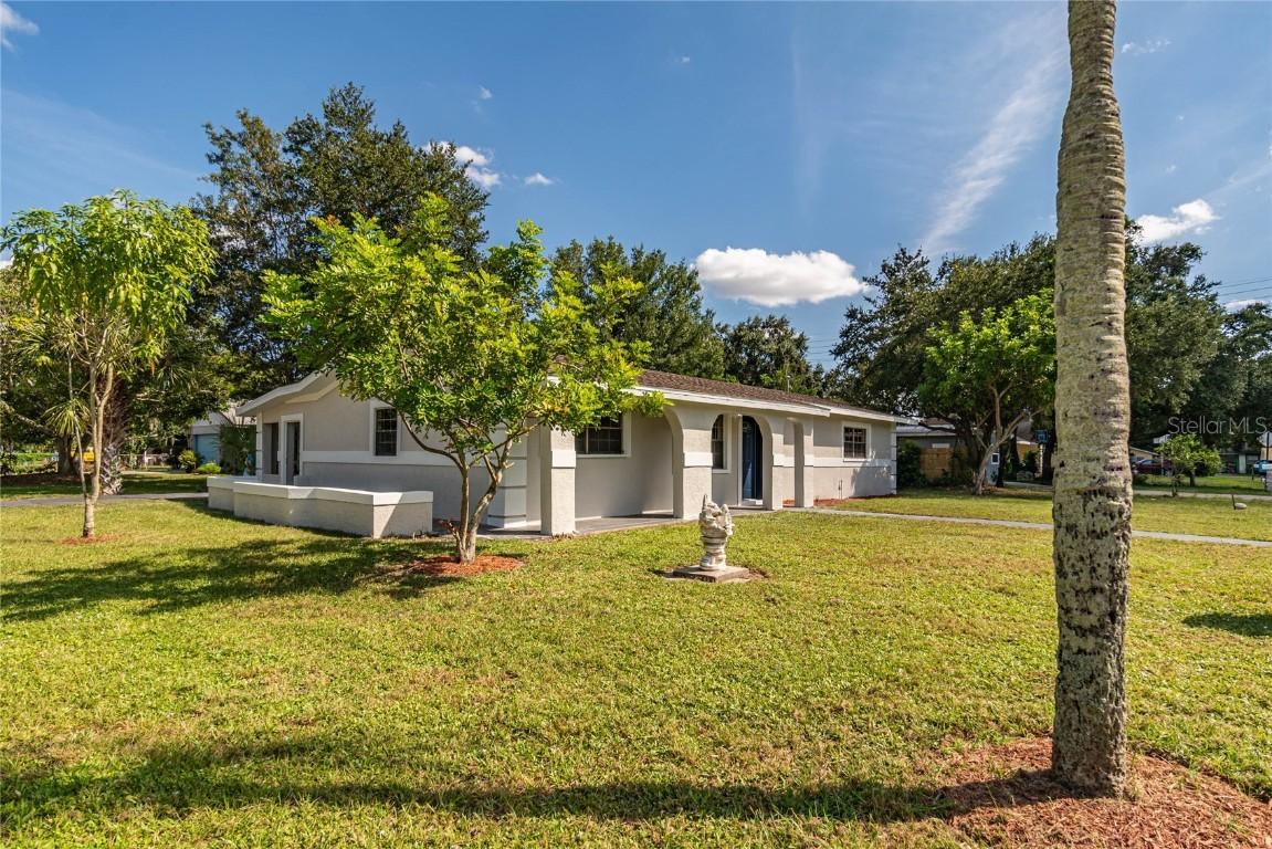 803 23rd St., Bradenton, FL 34208