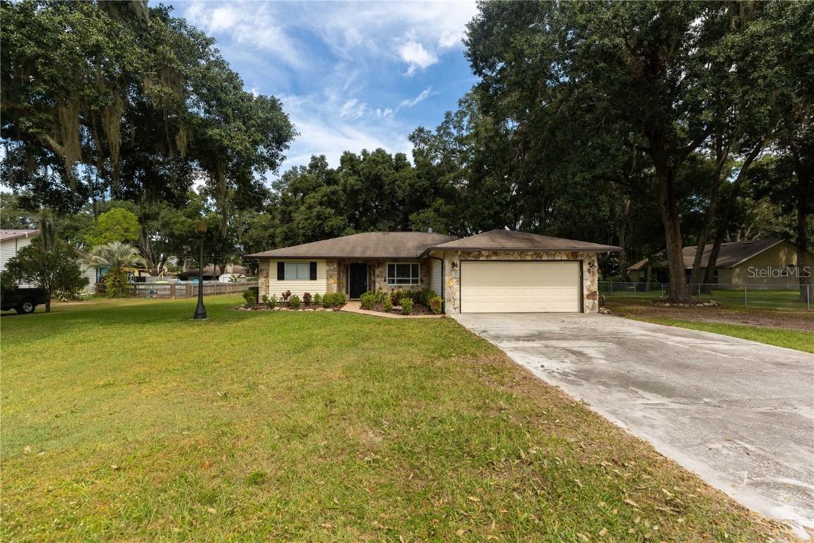 1543 W Socrum Loop Rd., Lakeland, FL 33810
