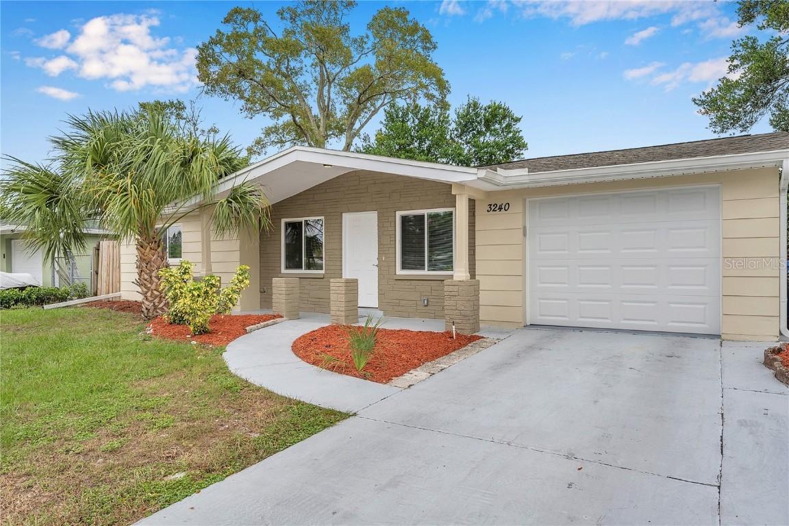 3240 Brompton Dr., Holiday, FL 34691