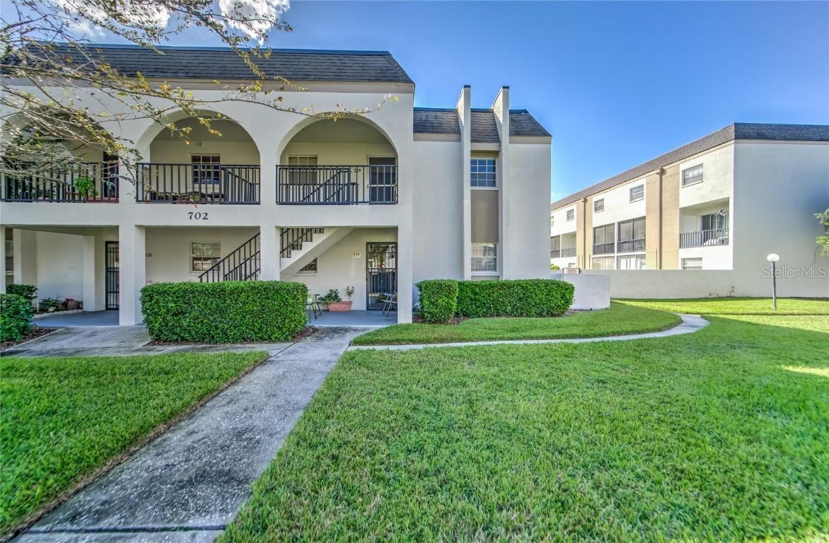 702 Oakgrove Dr. #229, Brandon, FL 33510