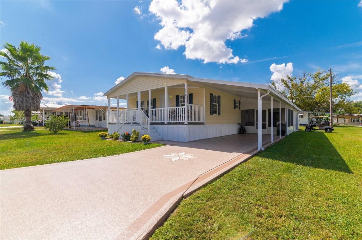 5515 Betmar Dr., Zephyrhills, FL 33542
