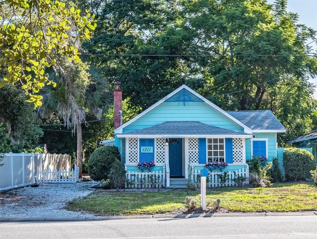 1311 Tioga Ave., Clearwater, FL 33756