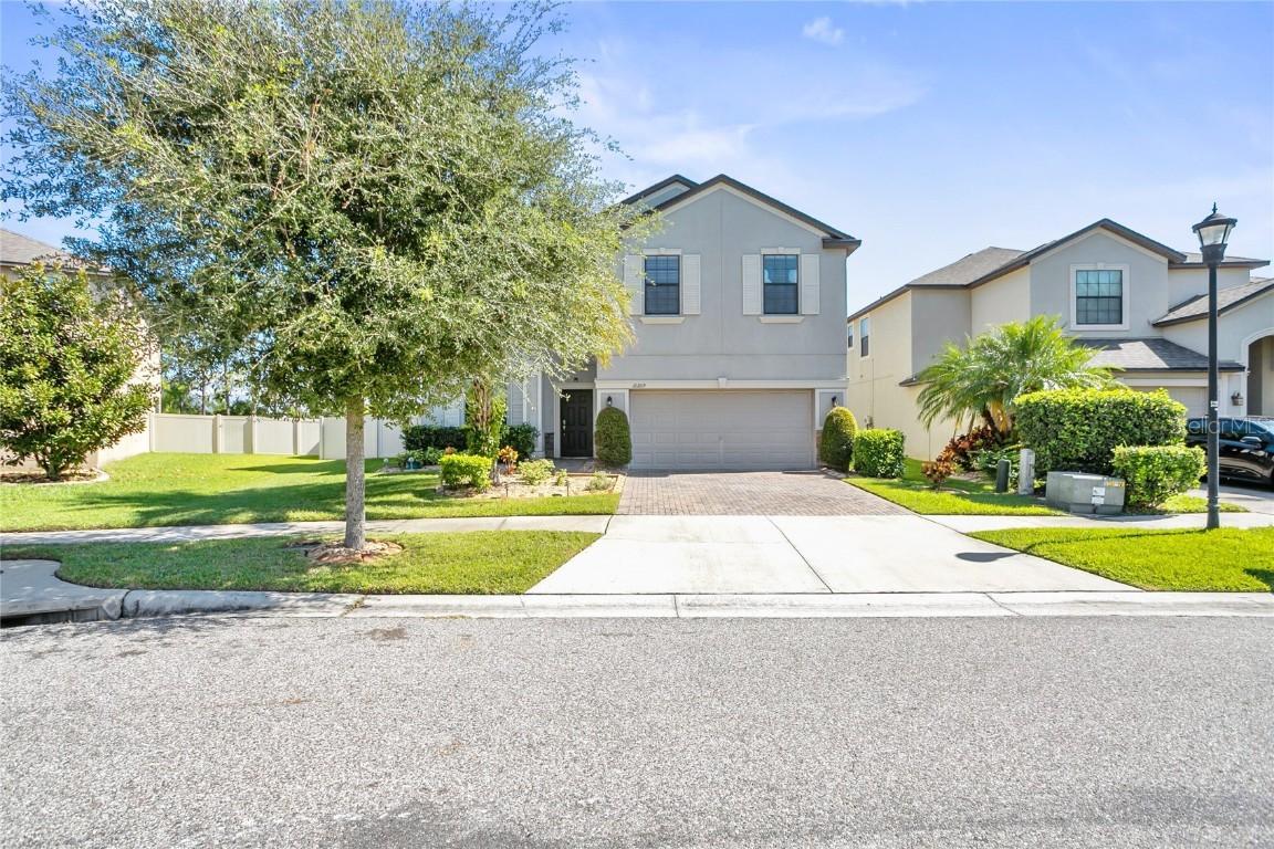 10209 Celtic Ash Dr., Ruskin, FL 33573