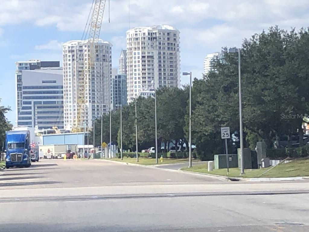 2014 Davis St., Tampa, FL 33605