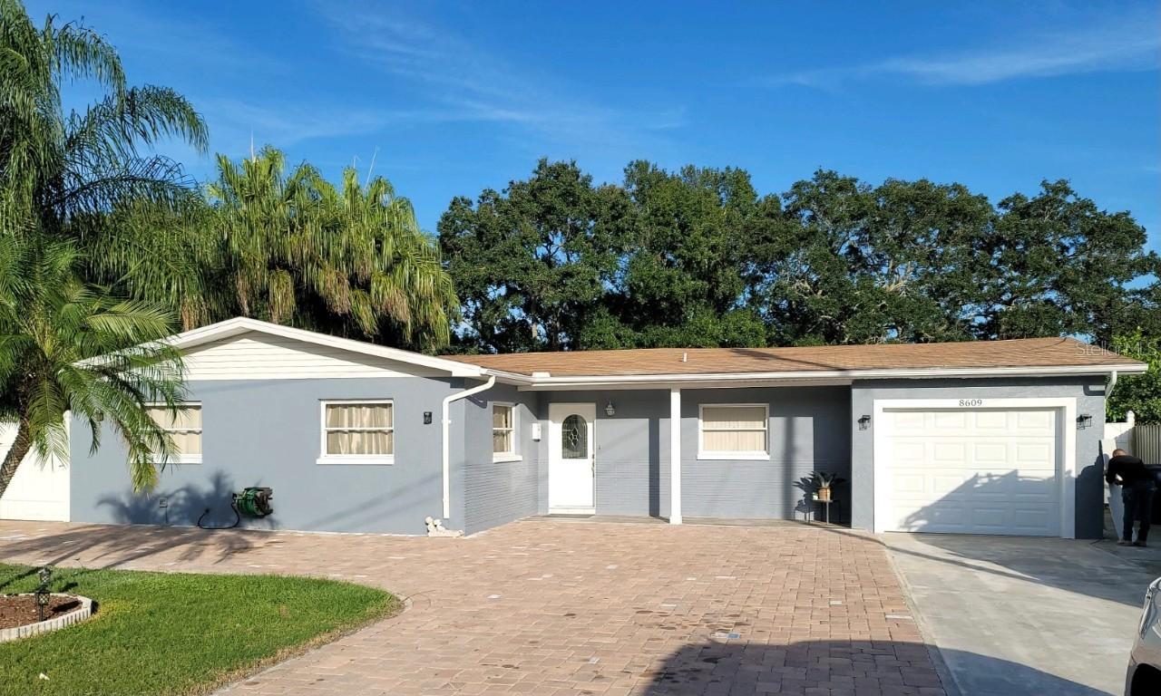 8609 Blossom Ave., Tampa, FL 33614