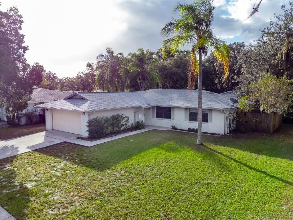 609 Ephrata Dr., Brandon, FL 33511