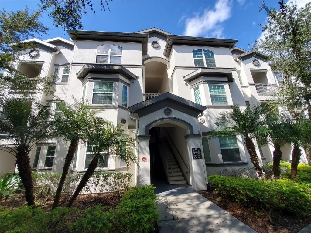 13560 Cypress Glen Ln. #6-104, Temple Terrace, FL 33637