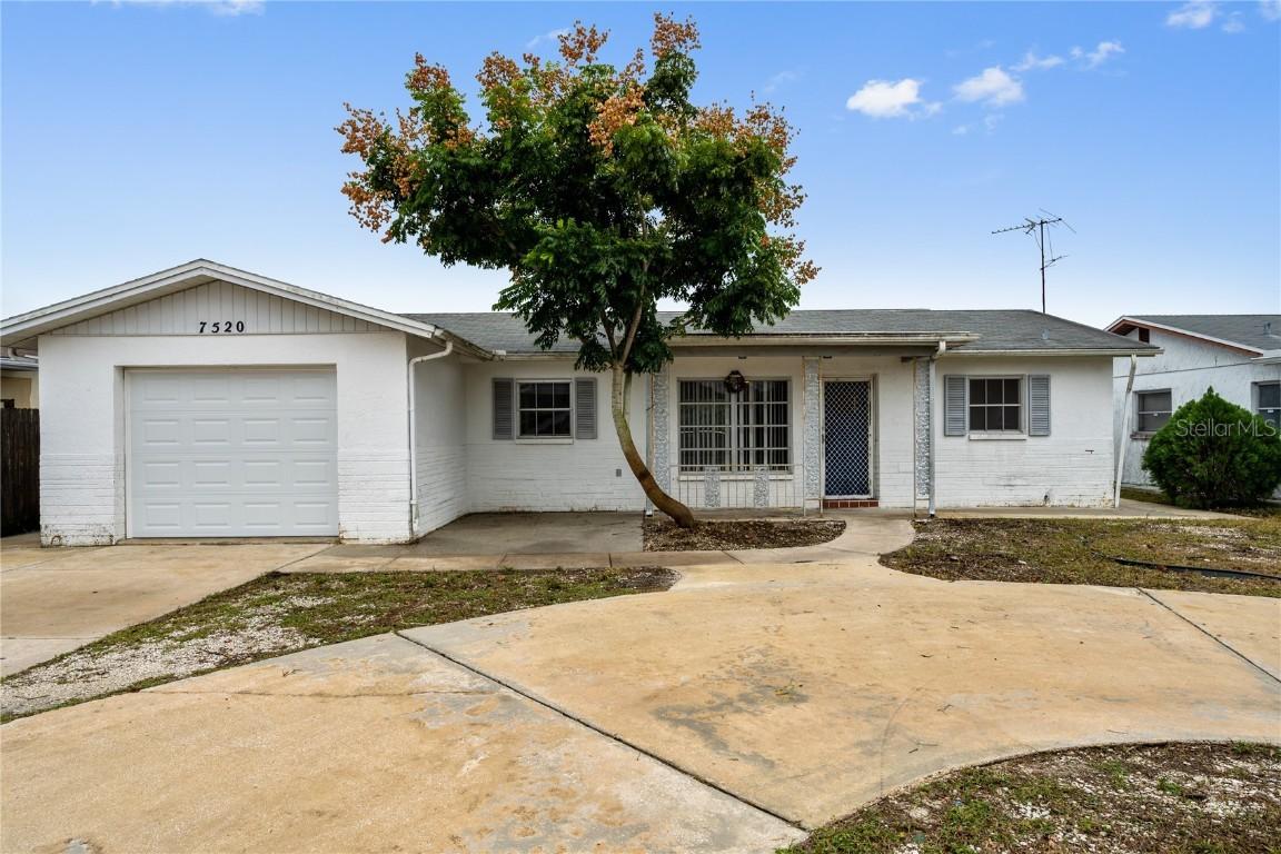 7520 Hawthorn Dr., Port Richey, FL 34668