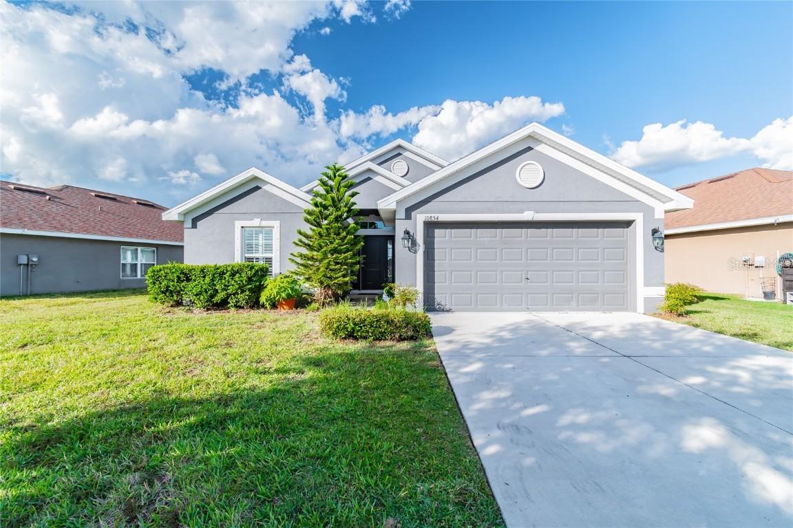 10854 Kirkwall Port Dr., Wimauma, FL 33598