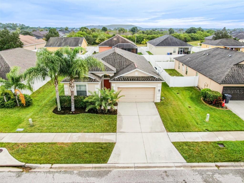10810 Standing Stone Dr., Wimauma, FL 33598