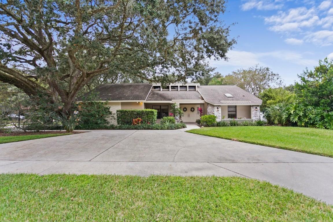 6322 Jacqueline Arbor Dr., Temple Terrace, FL 33617