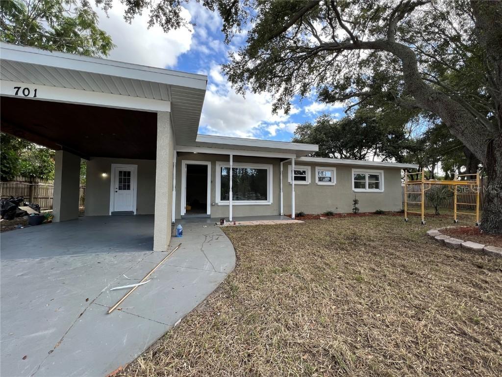 701 Palm Cir., Largo, FL 33770