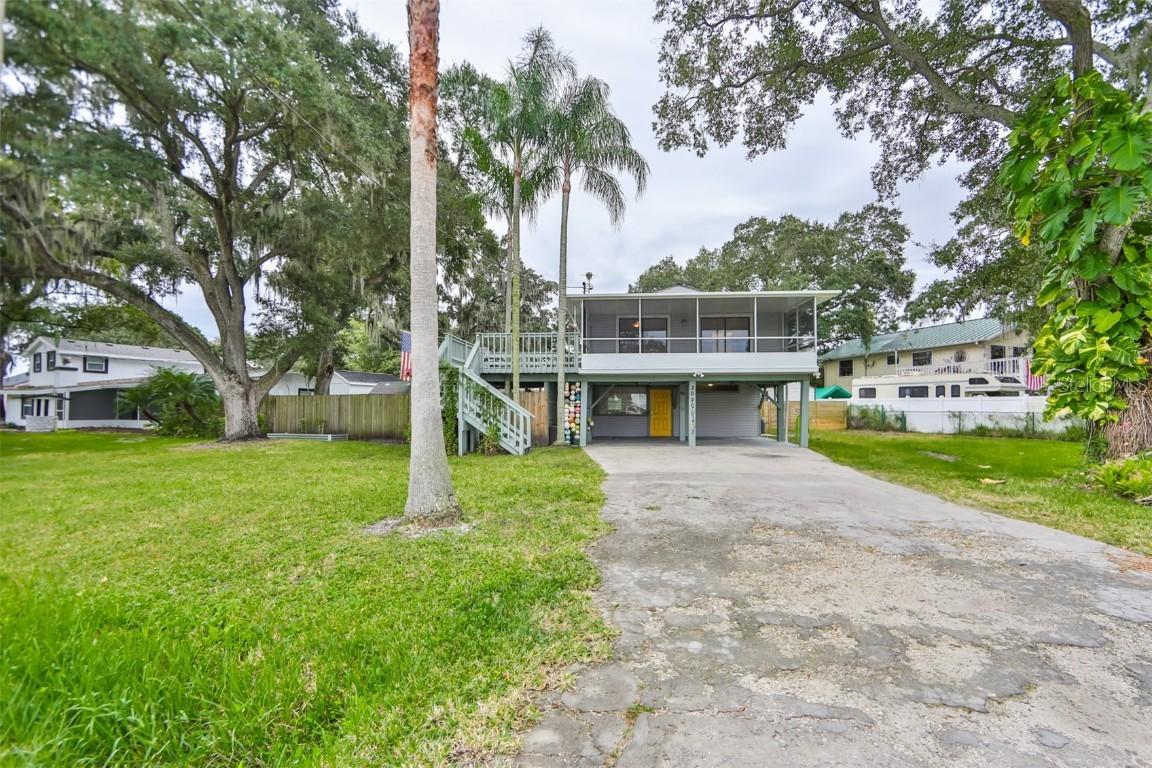2620 Manatee Harbor Dr., Ruskin, FL 33570