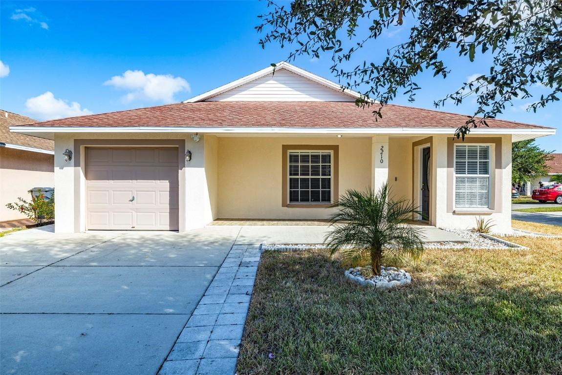 2210 Delightful Dr., Ruskin, FL 33570